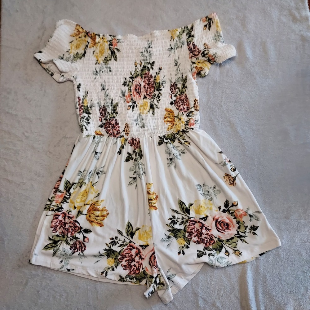 Stella Tweed Floral Smocked Off The Shoulder Romper White Pink XL Cottagecore